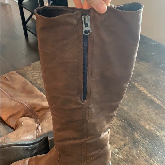 Tall Brown Boots - Picture 5 of 10